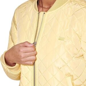 Brand New Levi's Women's Yellow Size Extra small Diamond Quilted Bomber Jacket